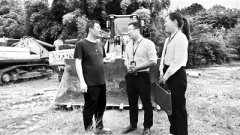 背靠黨和人民 他無所畏懼 記全國掃黑除惡專項斗爭先進個人、四川省內(nèi)江市紀(jì)委監(jiān)委第四紀(jì)檢監(jiān)察室主任李見明