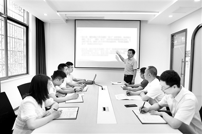 衡陽市紀委監(jiān)委督促重點領(lǐng)域清點完善規(guī)章制度