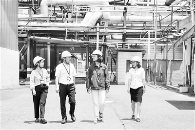 堅持親清引領(lǐng)構(gòu)建新型政商關(guān)系